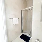Privatunterkunft Lovely Ensuite In Swieqi *