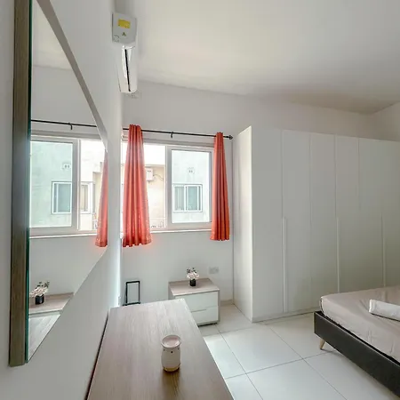 Homestay Lovely Ensuite In Swieqi