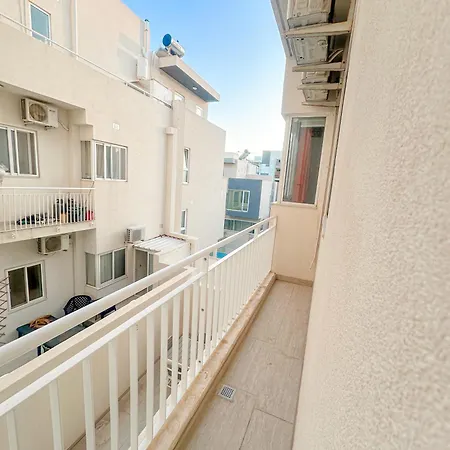 Lovely Ensuite In Swieqi منزل للإقامة Is-Swieqi