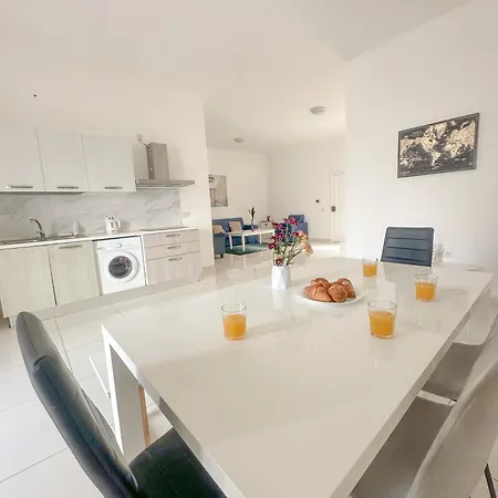 Lovely Ensuite In Swieqi Homestay