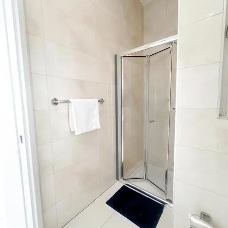 Homestay Lovely Ensuite In Swieqi *