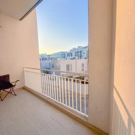 Lovely Ensuite In Swieqi *